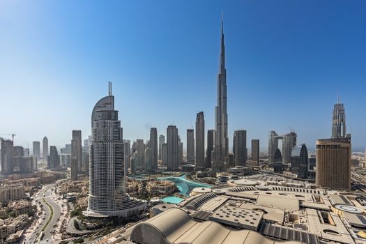 Dubai: Een Voorloper in Slimme Steden en Technologische Innovatie